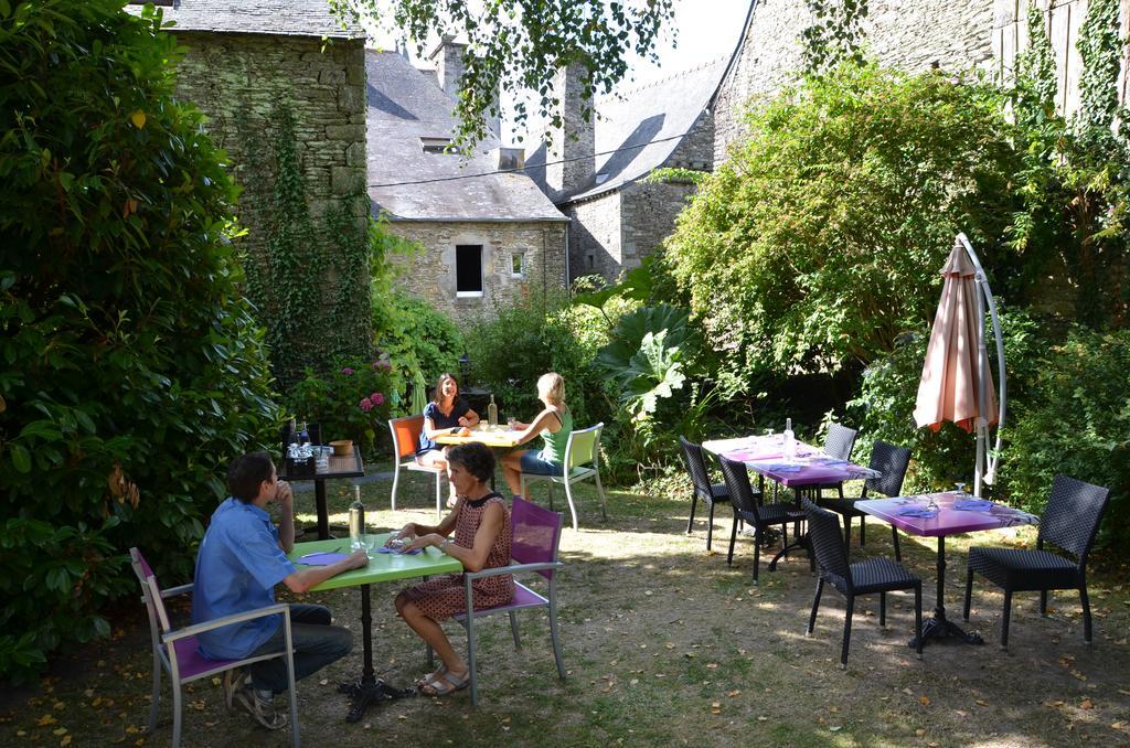 La Tour Du Lion Panzió Rochefort-en-Terre Kültér fotó