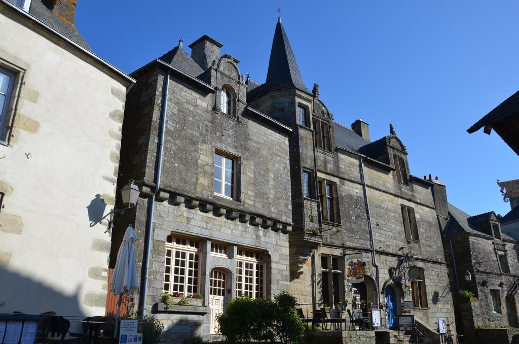 La Tour Du Lion Panzió Rochefort-en-Terre Kültér fotó
