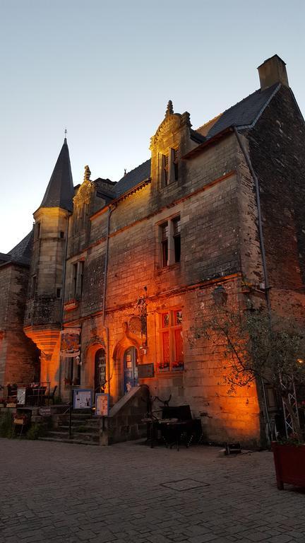 La Tour Du Lion Panzió Rochefort-en-Terre Kültér fotó