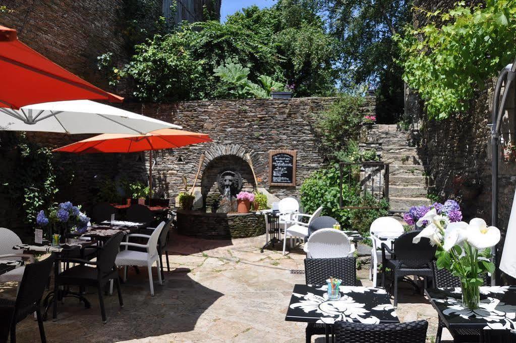 La Tour Du Lion Panzió Rochefort-en-Terre Kültér fotó