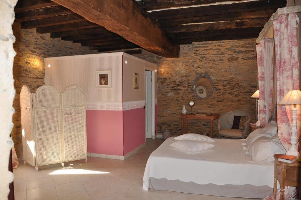 La Tour Du Lion Panzió Rochefort-en-Terre Kültér fotó